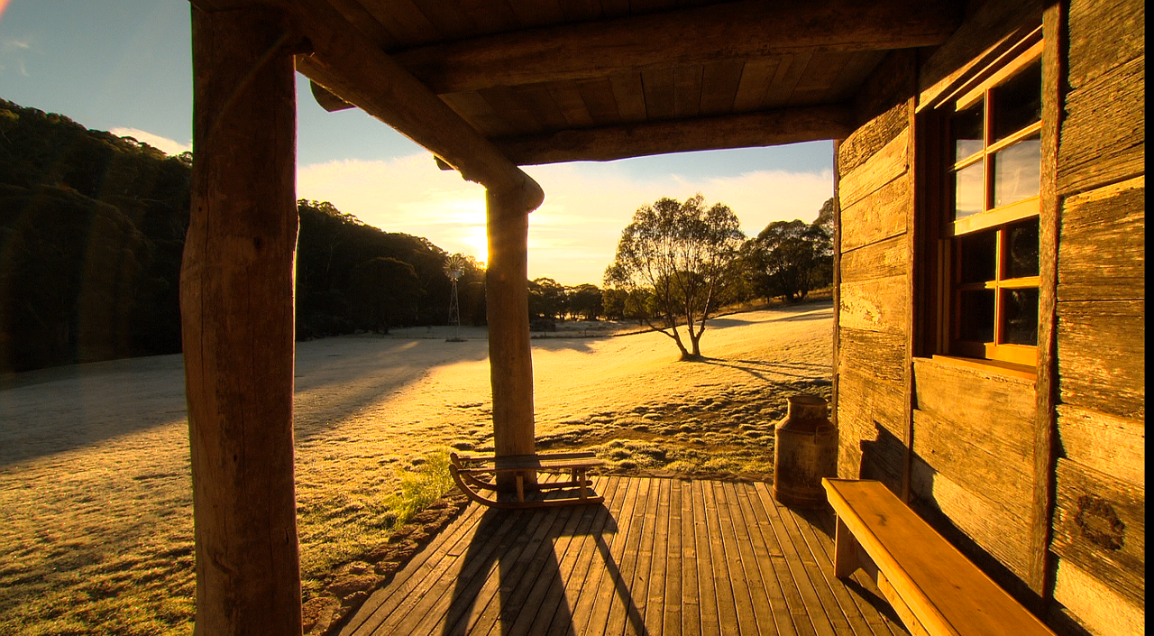 Sunrise at Moonbah Hut 